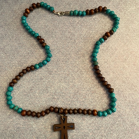 Necklace - Picture 1 of 4